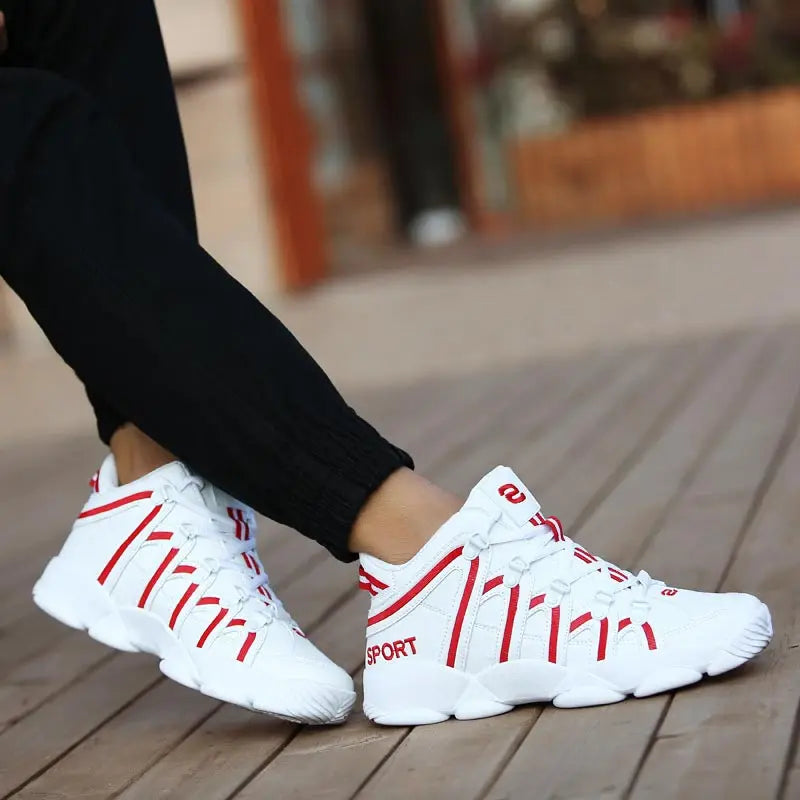 Large Size PU Leather Men's Running Shoes Men's White Sports Shoes Women Sport Shoes for Men Sneakers Red Basket Walk GME-0105