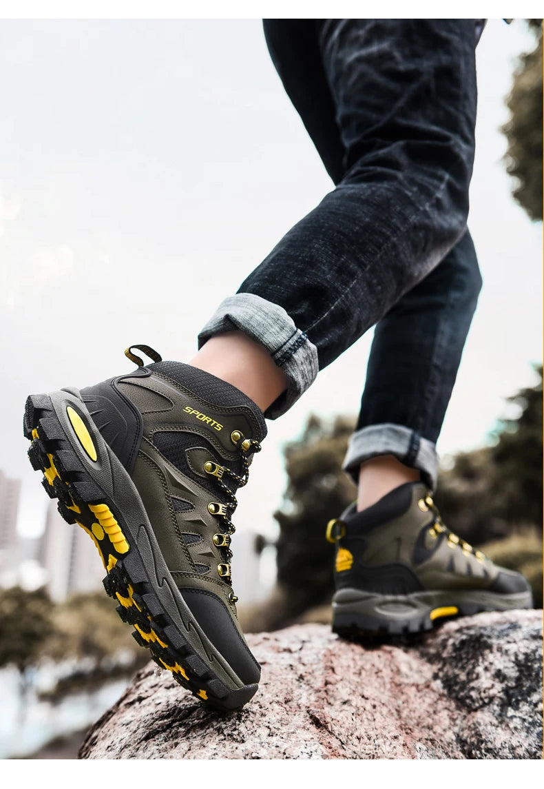 Large Size Outdoor Hiking Boots Men Women Non Slip Lace Up Climbing Winter Black Warm Fur Sneakers Size 42 Trekking Hiking Shoe