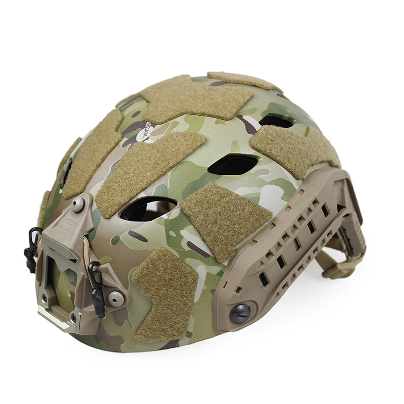 Carbon Fiber Tactical Helmet, Perforated Version, Breathable Field Mountaineering Parachute Riding Helmet, SF, H016