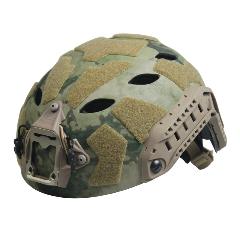 Carbon Fiber Tactical Helmet, Perforated Version, Breathable Field Mountaineering Parachute Riding Helmet, SF, H016