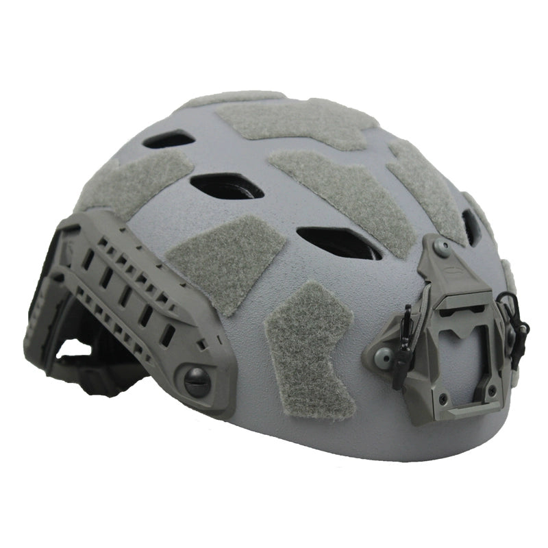 Carbon Fiber Tactical Helmet, Perforated Version, Breathable Field Mountaineering Parachute Riding Helmet, SF, H016