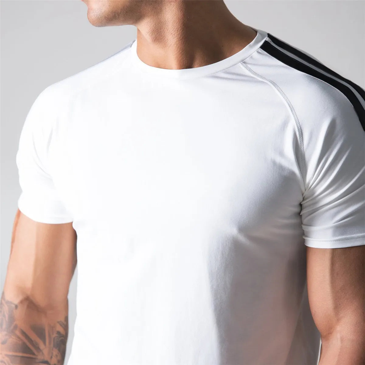 Red Gym Fitness T-shirt Men Running Sport Skinny Shirt Short Sleeve Cotton Tee Tops Summer Male Bodybuilding Training Clothing