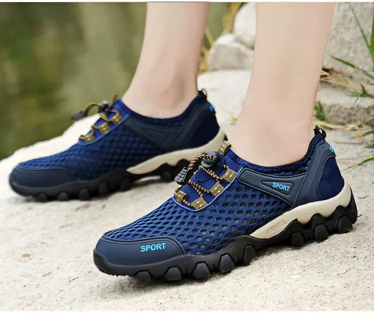 Men Sneakers Summer Wading Mesh Shoes Comfortable Slip on Outdoor Hiking Shoes Zapatos Hombre Casual Climbing Trekking Footwear