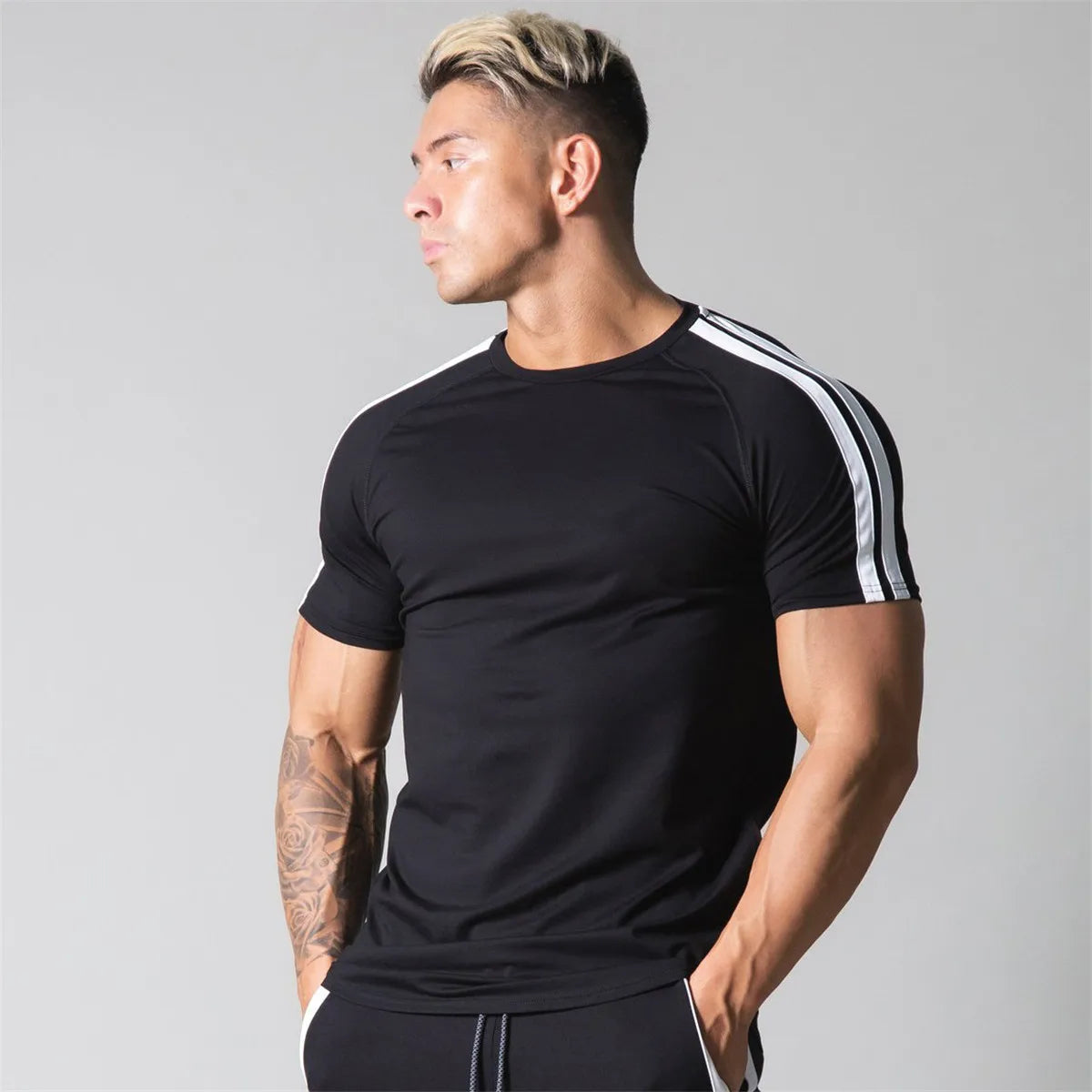 Red Gym Fitness T-shirt Men Running Sport Skinny Shirt Short Sleeve Cotton Tee Tops Summer Male Bodybuilding Training Clothing