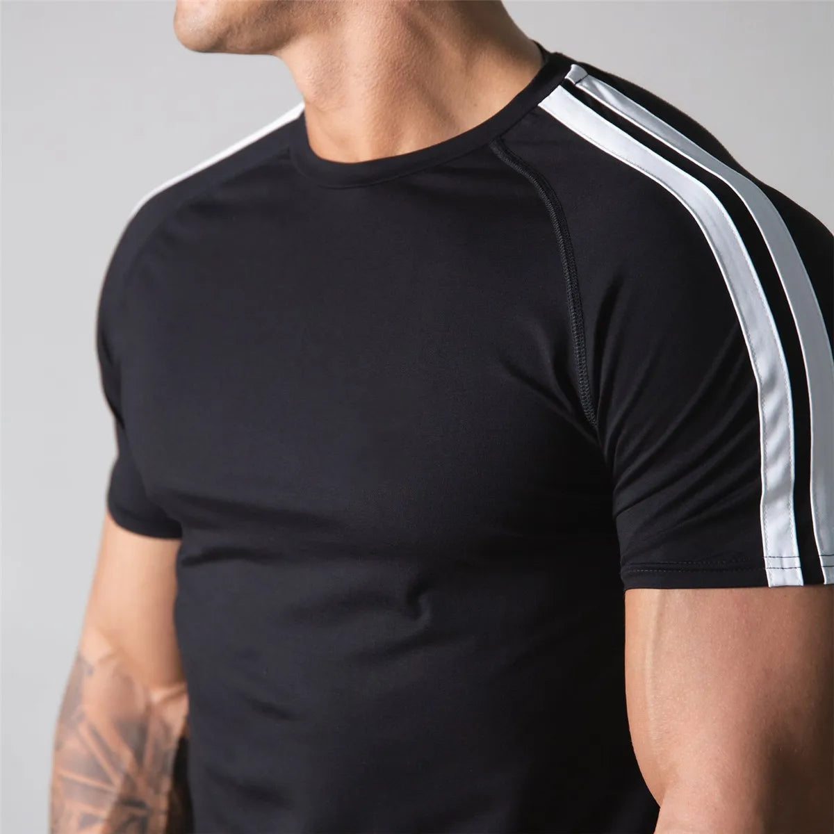 Red Gym Fitness T-shirt Men Running Sport Skinny Shirt Short Sleeve Cotton Tee Tops Summer Male Bodybuilding Training Clothing