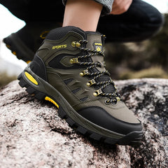 New Men's Hiking Shoes women Mountain Climbing Sneaker Wear-resistant Trekking Walking Sneakers winter plush Fashion Couple Shoe