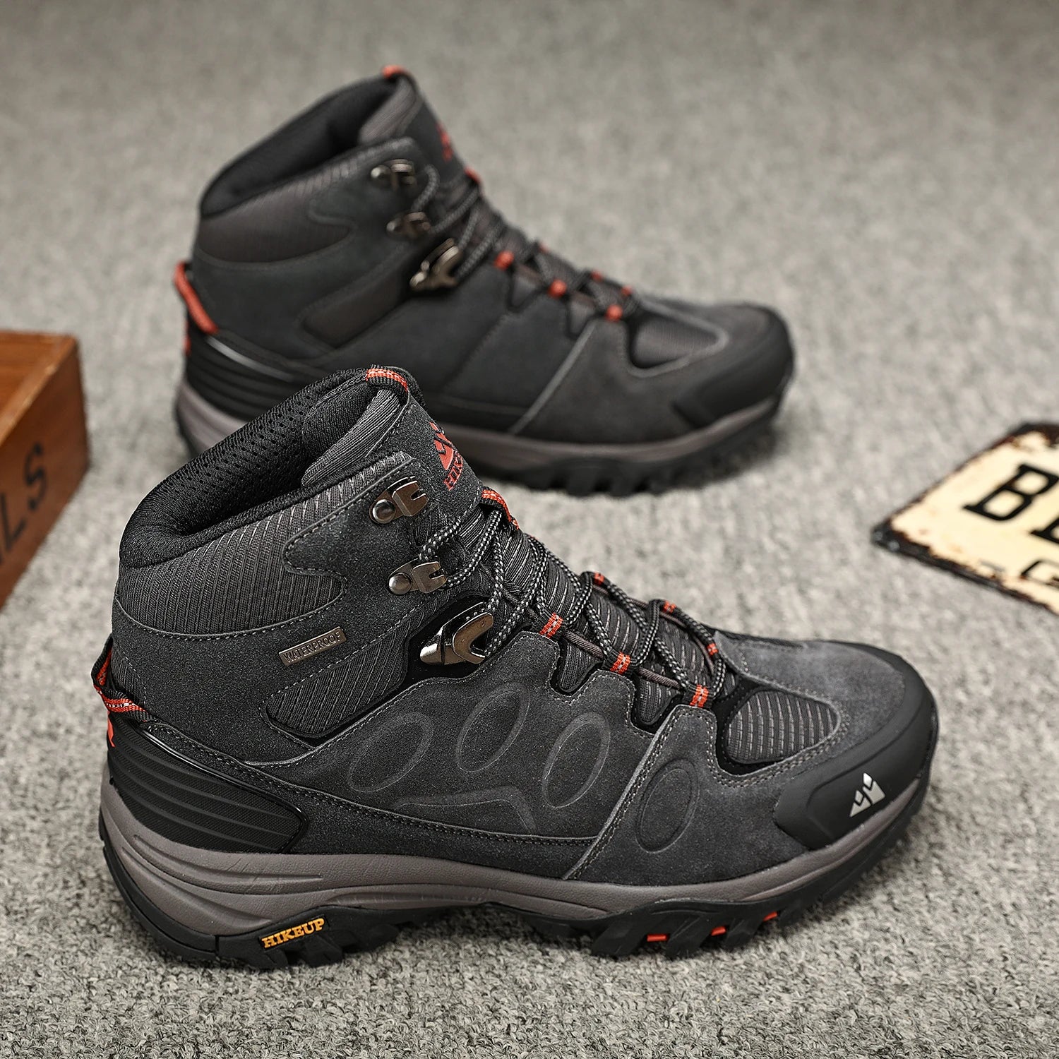 HIKEUP High-Top Men Hiking Boot Winter Outdoor Shoes Lace-Up Non-slip Outdoor Sports Casual Trekking Boots Man Waterproof Suede