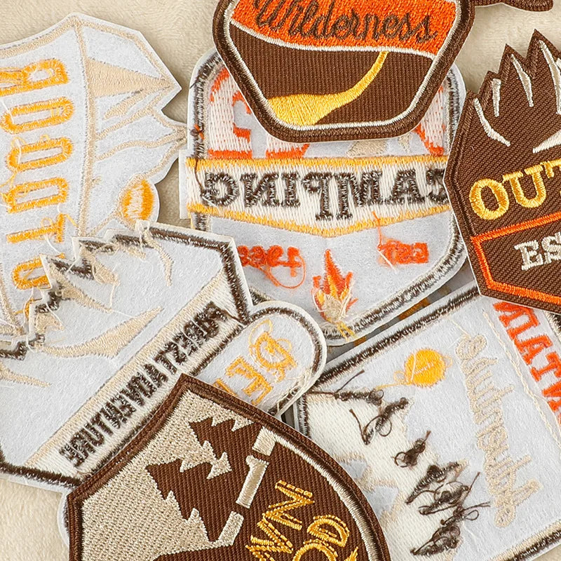 Outdoor Camping Mountaineering Emblem Clothing Accessories Badge Sticker Embroidered Embroidery Sticker Iron-on Patches