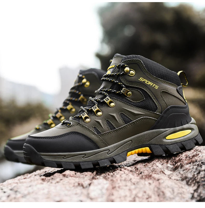 New Men's Hiking Shoes women Mountain Climbing Sneaker Wear-resistant Trekking Walking Sneakers winter plush Fashion Couple Shoe