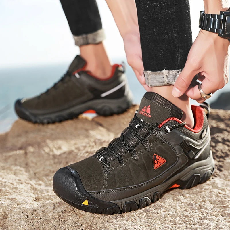 HIKEUP New High Quality Men Hiking Shoes Durable Leather Climbing Shoes Outdoor Walking Sneakers Rubber Sole Factory Outlet