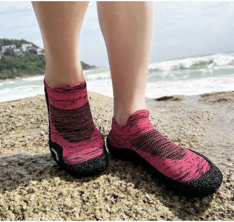 Men's Women's Beach Shoes Creek Tracing Anti Slip Breathable Multifunctional Water Wading Sneakers Outdoor Climbing Sports Socks