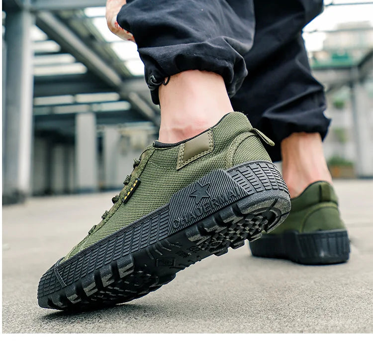 Canvas Sneakers Men Wear-resistant Sport Shoes Men Lace-Up Walking Shoes Climbing Work Tactical Sneakers Mens Casual Shoes