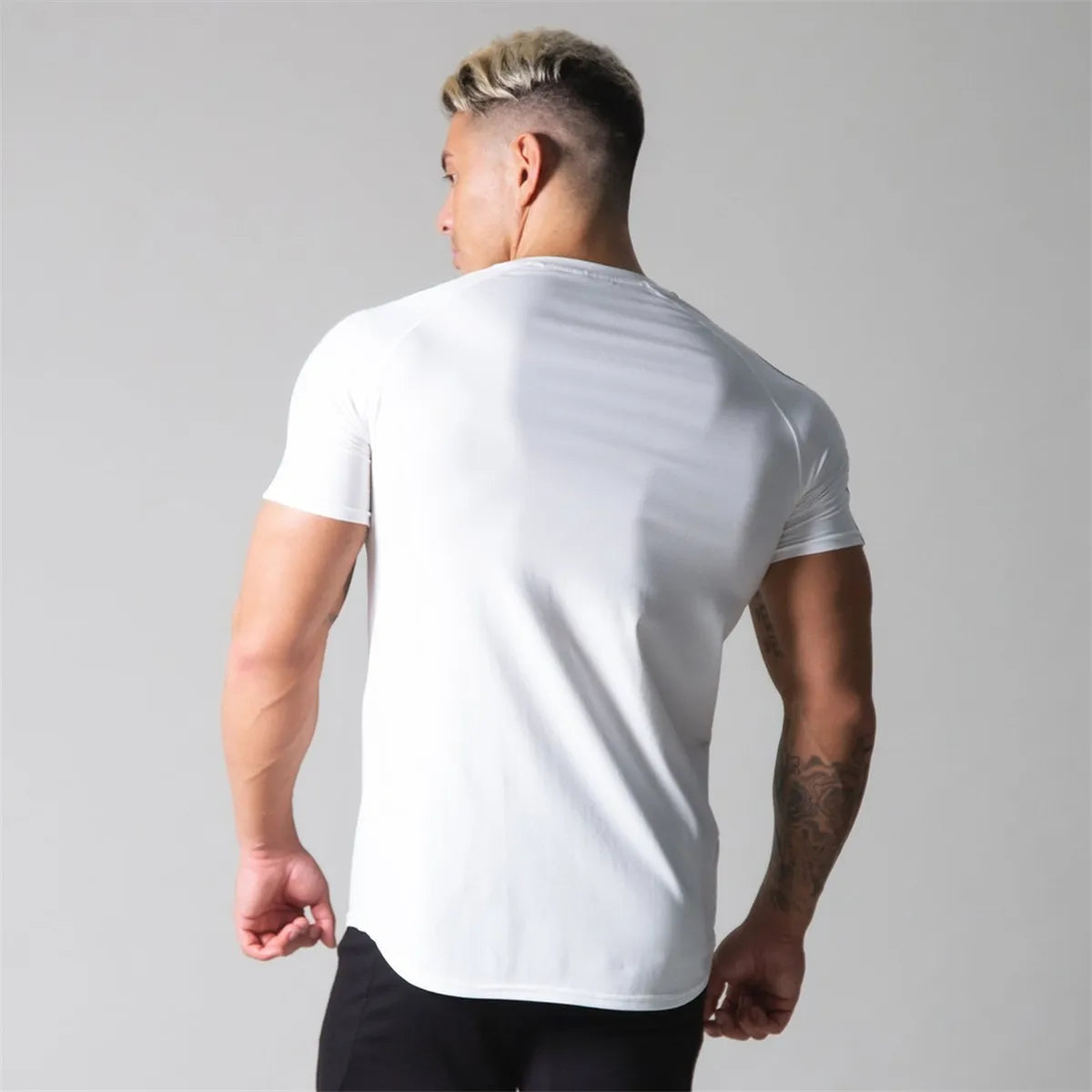 Red Gym Fitness T-shirt Men Running Sport Skinny Shirt Short Sleeve Cotton Tee Tops Summer Male Bodybuilding Training Clothing