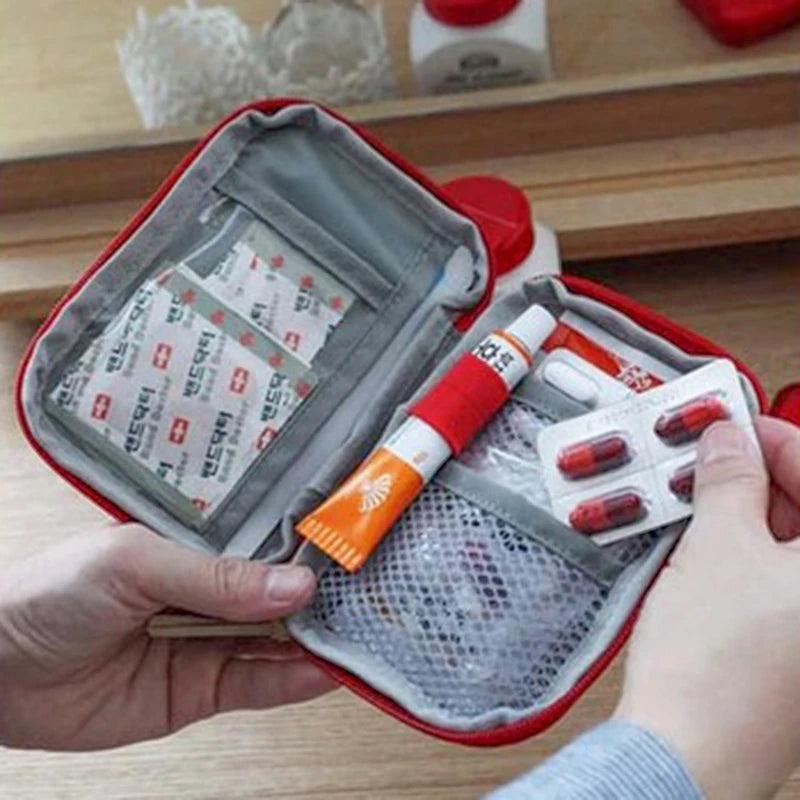 Portable Medicine Bag Cute First Aid Kit Medical Emergency Kits Organizer Outdoor Household Medicine Pill Storage Bag Travel