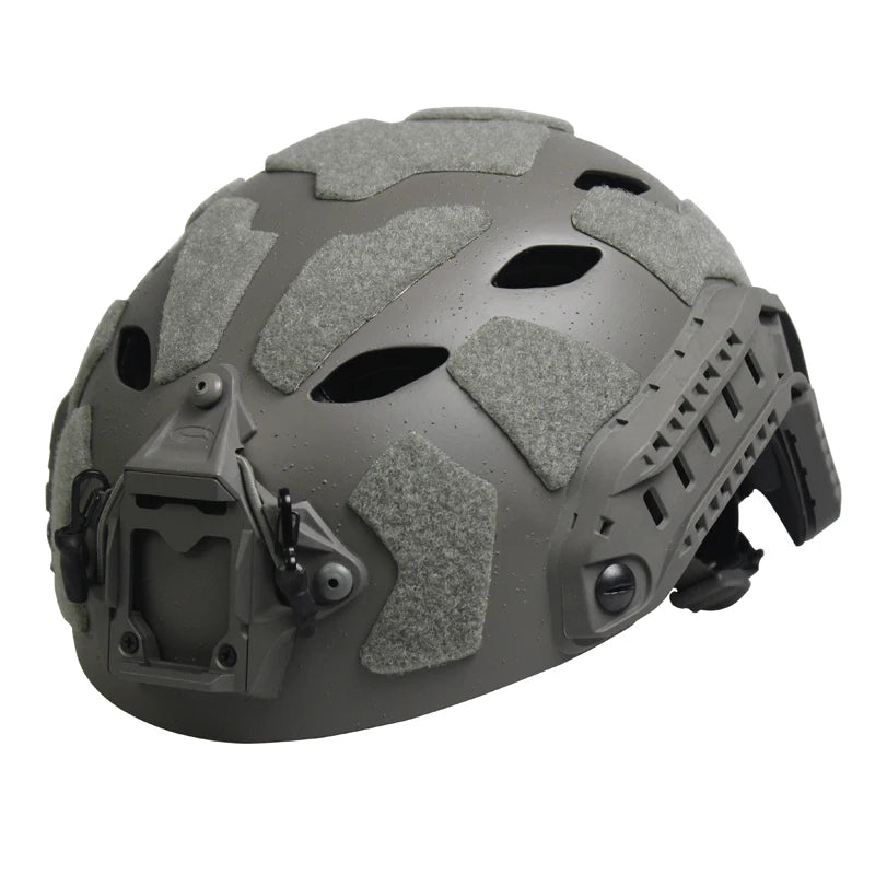 Outdoor Tactical Helmet SF Carbon Fiber Granular Perforated Field Mountaineering Parachute Jumping Riding Development Helmet H01