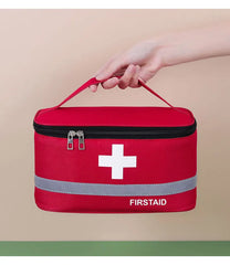 Ultra-Portable First Aid Kit for Emergency Response Water-Resistant and Easy-to-Carry Equipment in a Compact Bag