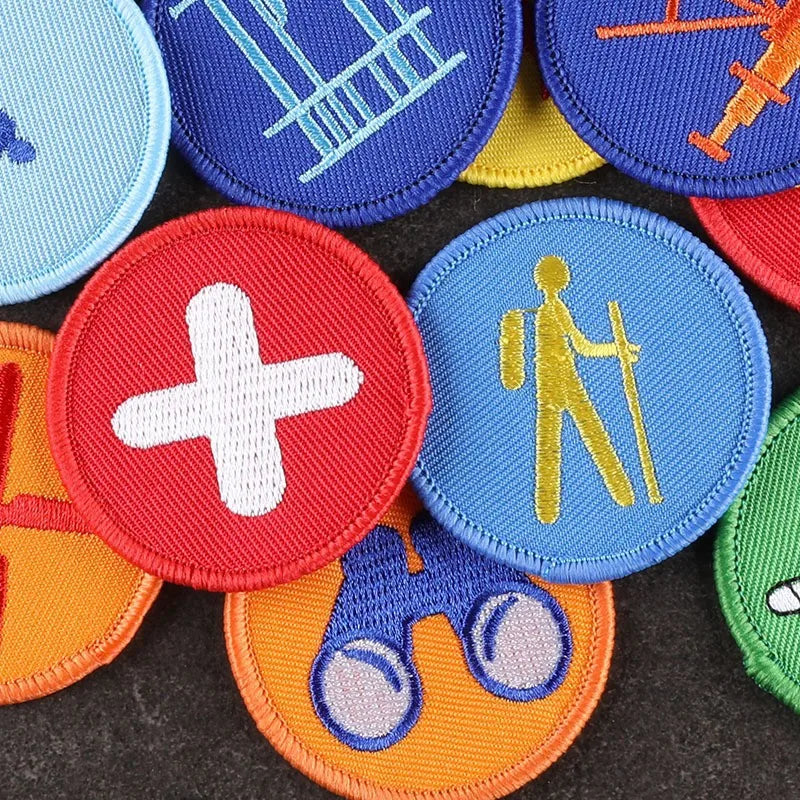 Summer Camp Mountaineering Boating Sports Embroidered Patches Iron On Boy Scouts Patches For Clothing Fusible Sewing Round Badge