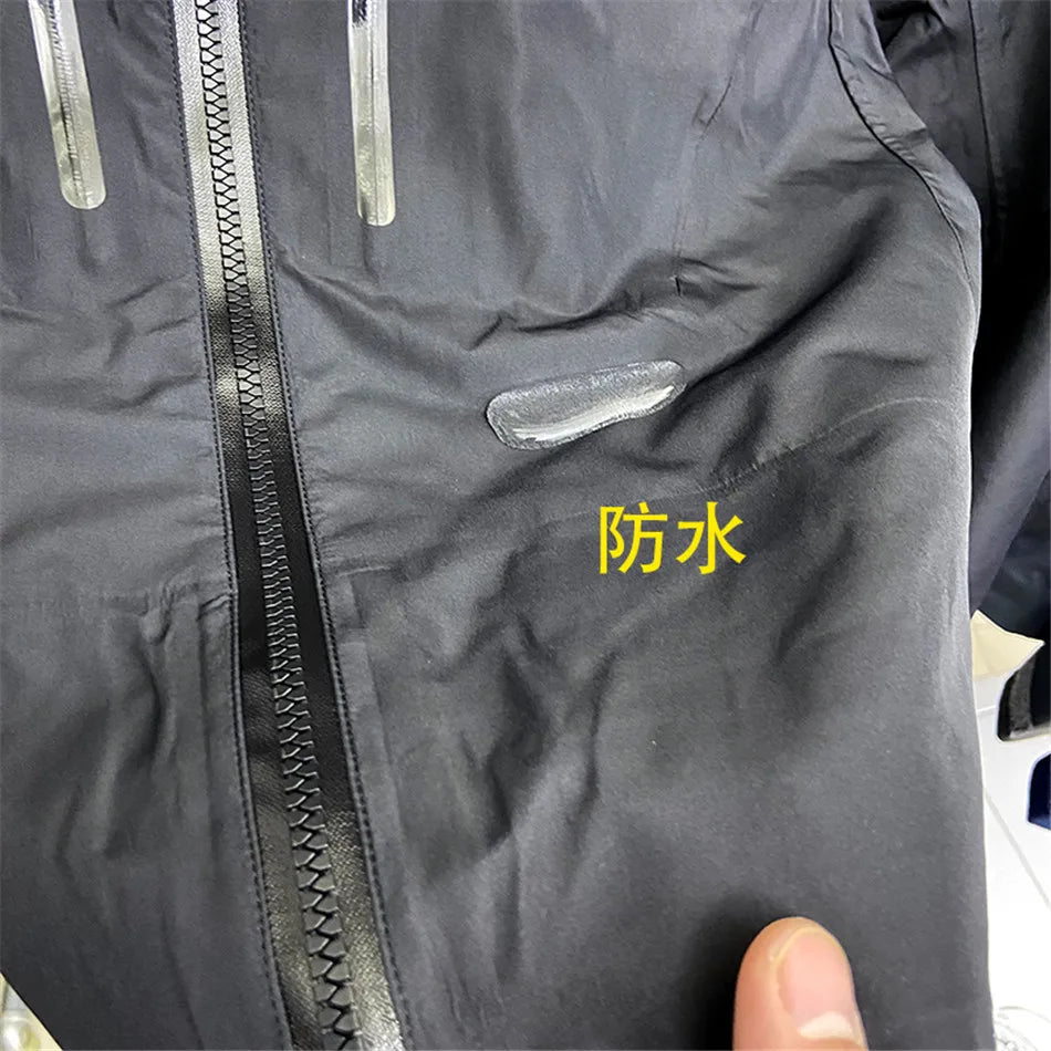 Outdoor Hard Shell Jacket Men Mountaineering Skiing Camping Cycling Jogging Hooded Breathable Waterproof Coat Quality Sportswear