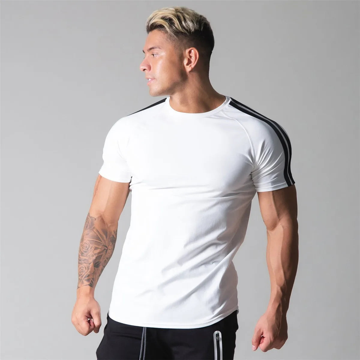 Red Gym Fitness T-shirt Men Running Sport Skinny Shirt Short Sleeve Cotton Tee Tops Summer Male Bodybuilding Training Clothing