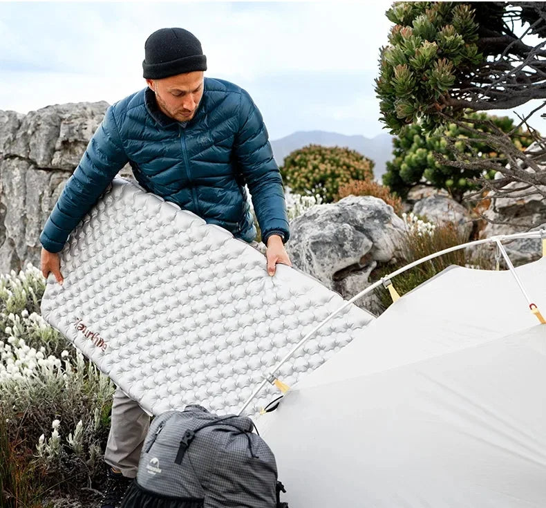 Naturehike Camping Inflatable Mat 5.8 High R Value Warm Ultralight Sleeping Pad Outdoor Portable Tent Single Moisture-proof Mats