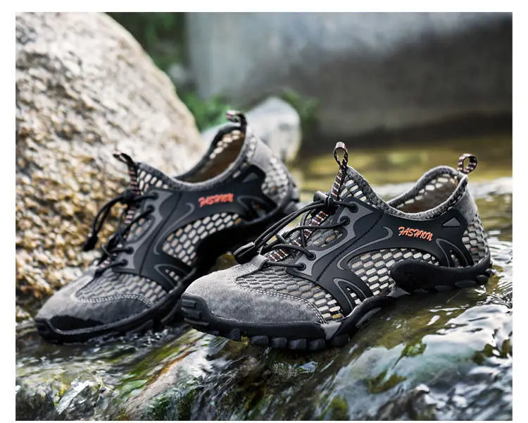 Men Sneakers Summer Wading Mesh Shoes Comfortable Slip on Outdoor Hiking Shoes Zapatos Hombre Casual Climbing Trekking Footwear