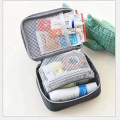 Mini Household First Aid Kit Bag Travel Portable Medicine Package Emergency Kit Bags Medicine Storage Bag Small Organizer