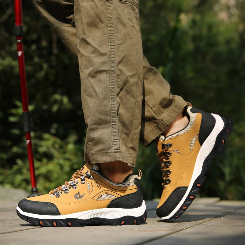 New large size men's casual sports shoes fashion thick sole light comfortable breathable outdoor men Climbing shoes sneakers