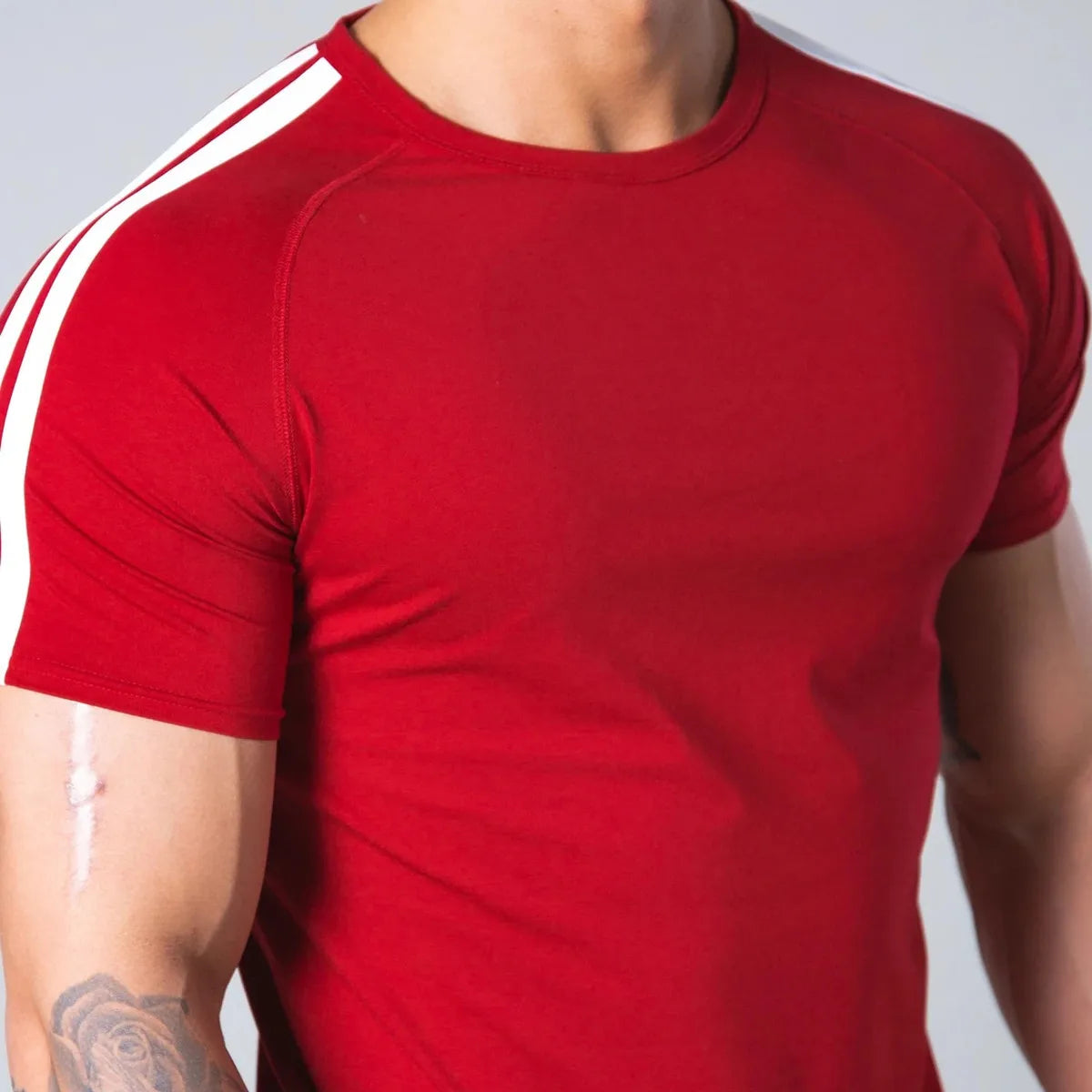 Red Gym Fitness T-shirt Men Running Sport Skinny Shirt Short Sleeve Cotton Tee Tops Summer Male Bodybuilding Training Clothing