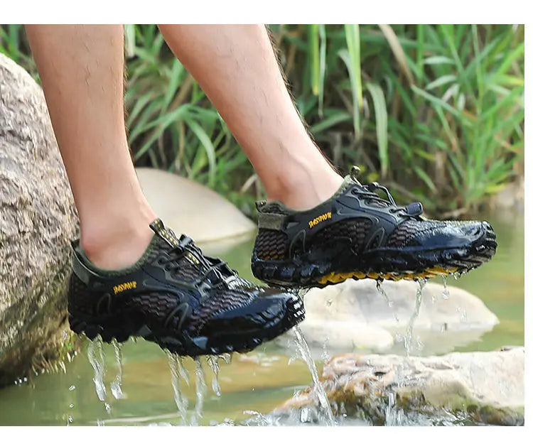 Men Sneakers Summer Wading Mesh Shoes Comfortable Slip on Outdoor Hiking Shoes Zapatos Hombre Casual Climbing Trekking Footwear